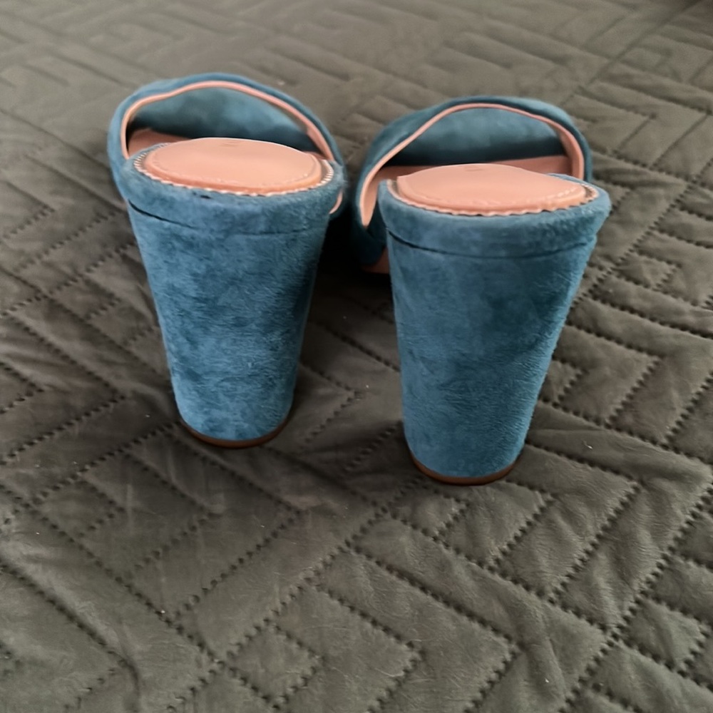 Marciana heels by Guess size 6 NWOT - Picture 5 of 5